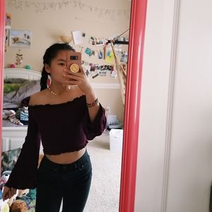 LA Hearts Bell Sleev Crop Top